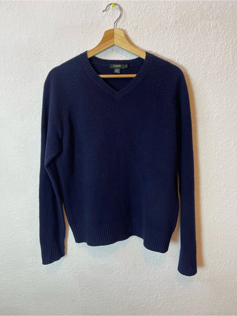 Vintage J. Crew 100% Lambs Wool V-neck sweater size S